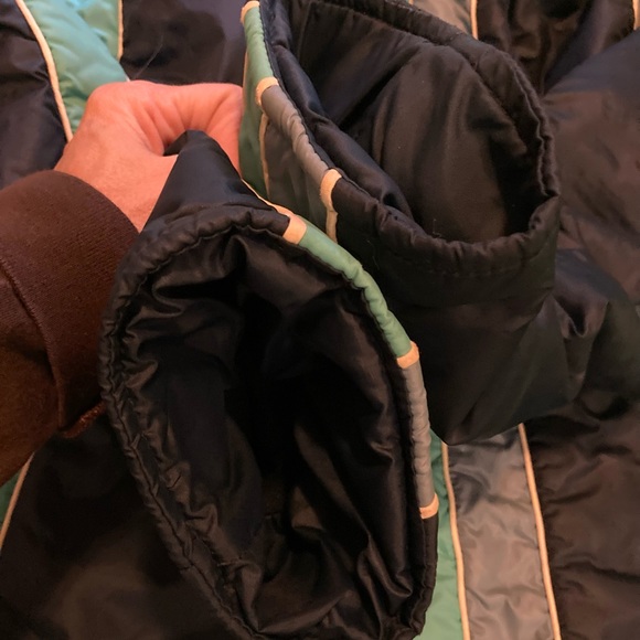 Vintage Retro Slalom Puffer Jacket - Picture 12 of 16